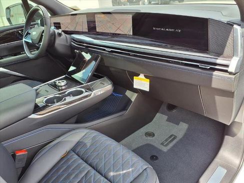 New 2026 Cadillac Escalade IQ Sport 1 image 8