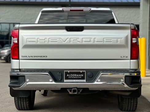 Used 2019 Chevrolet Silverado 1500 LTZ w/ LTZ Plus Package image 12