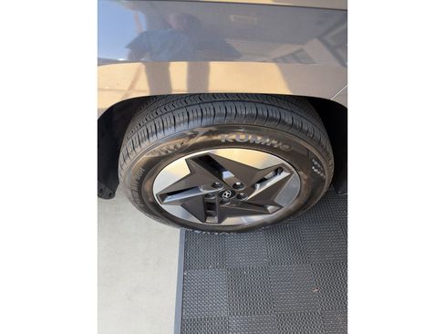 Used 2024 Hyundai Kona SEL FWD image 15