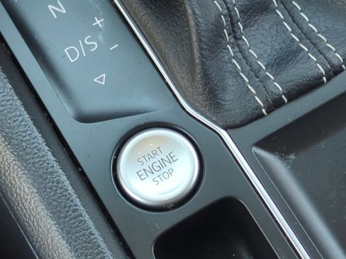 Certified 2022 Volkswagen Atlas SE image 27