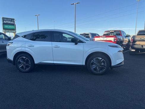 Used 2025 Nissan Murano SV image 5