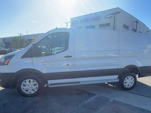 Used 2024 Ford Transit 250 Low Roof w/ Exterior Upgrade Package image 5