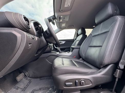 Used 2023 Chevrolet Blazer LT image 18