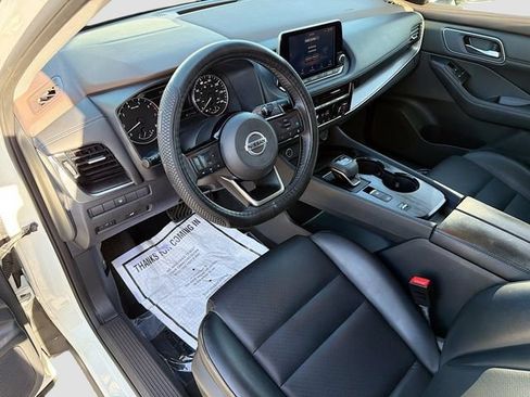 Used 2021 Nissan Rogue SV w/ Premium Package FWD image 25