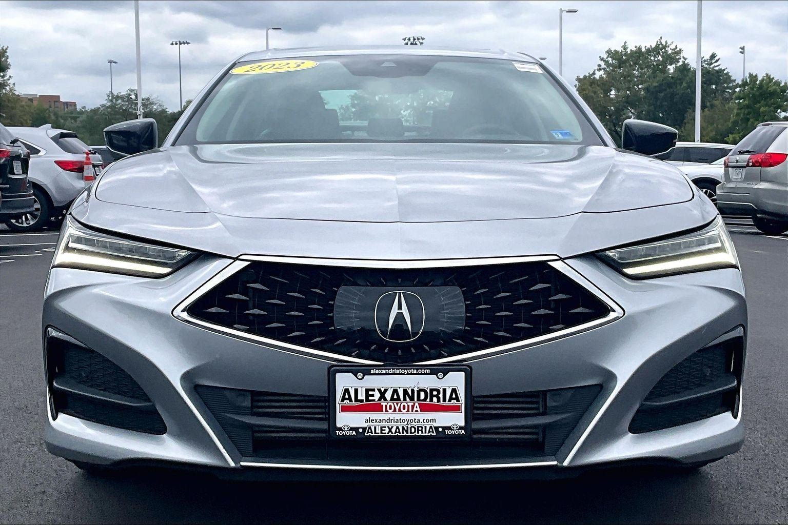 Used 2023 Acura TLX w/ Technology Package FWD image 3
