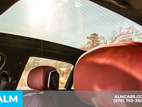 Used 2023 BMW 740i w/ Parking Assistance Package image 22