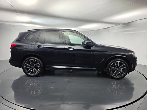 Used 2022 BMW X5 sDrive40i w/ M Sport Package RWD image 3