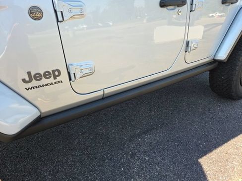 Used 2024 Jeep Wrangler Unlimited Rubicon 392 AWD/4WD image 28
