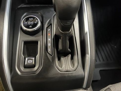 Used 2023 Chevrolet Colorado Trail Boss AWD/4WD image 13