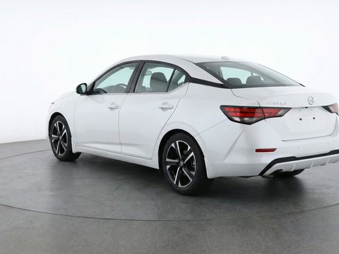 Used 2025 Nissan Sentra SV FWD image 6
