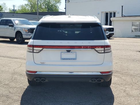 Used 2023 Lincoln Aviator Reserve w/ Equipment Group 201A AWD/4WD image 5