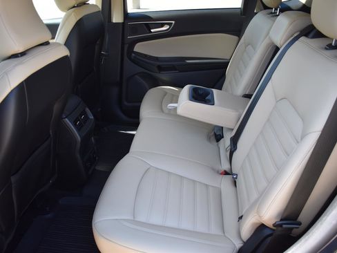 Used 2022 Ford Edge SEL w/ Convenience Package AWD/4WD image 19