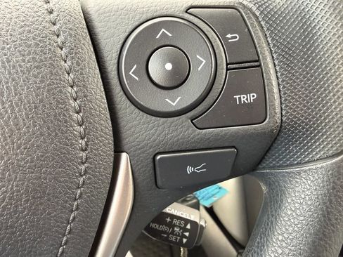 Used 2017 Toyota RAV4 LE w/ All Weather Liner Package AWD/4WD image 19