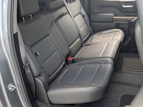 Used 2022 Chevrolet Silverado 1500 RST AWD/4WD image 20