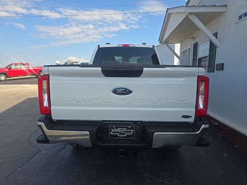 Used 2024 Ford F250 XLT image 7