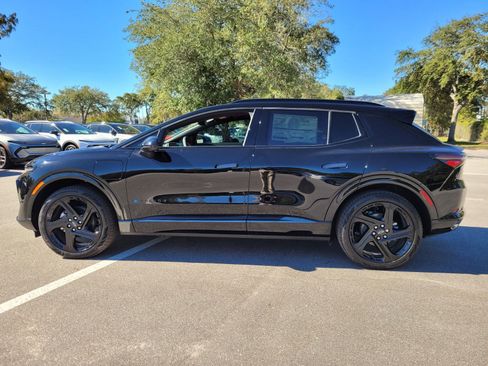 New 2026 Chevrolet Equinox EV RS image 13