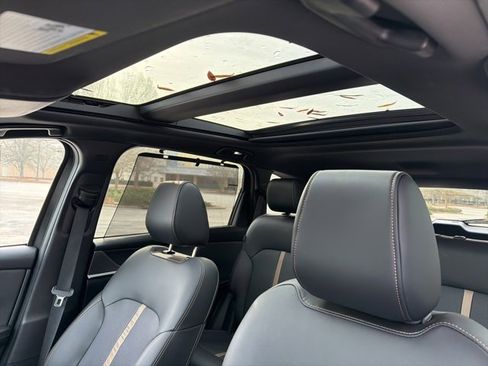 Used 2025 MAZDA CX-70 3.3 Turbo S w/ Premium Package image 19