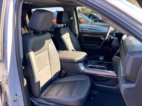 Used 2024 Chevrolet Silverado 1500 LT Trail Boss w/ LT Trail Boss Premium Package image 8