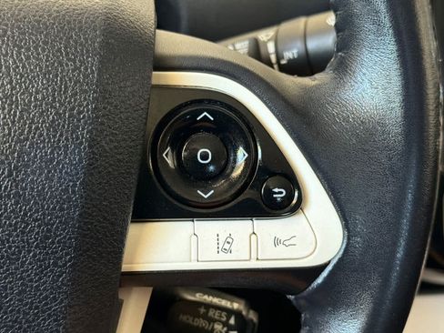 Used 2017 Toyota Prius Prime Plus FWD image 27