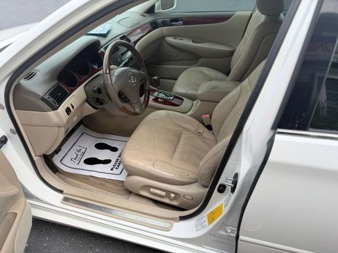 Used 2002 Lexus ES 330 image 9