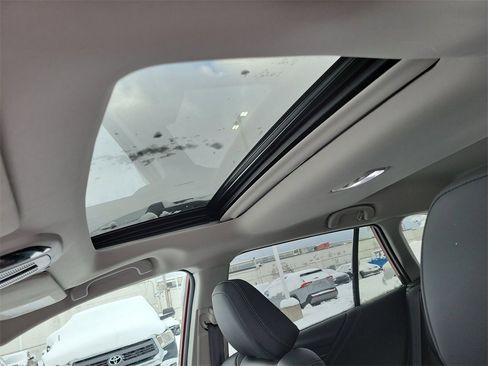 Used 2025 Subaru Outback Touring XT image 34