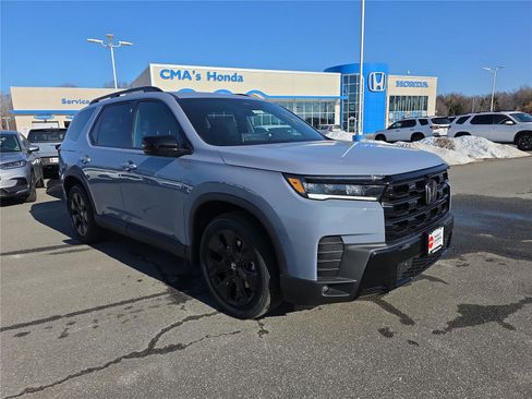 New 2026 Honda Pilot Black Edition image 8