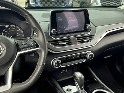 Certified 2024 Nissan Altima 2.5 SR image 9