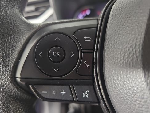 Used 2024 Toyota RAV4 XLE FWD image 18