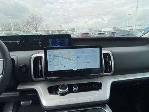 Certified 2025 Ford Expedition Max Active image 8