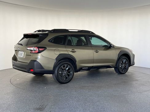 Used 2023 Subaru Outback Onyx Edition image 3