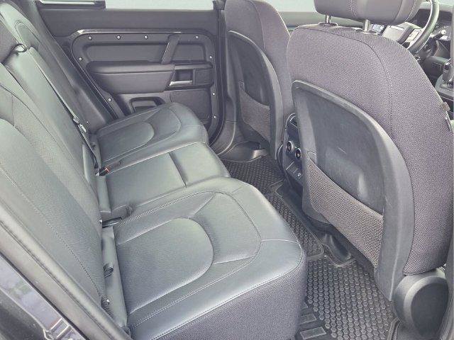 Used 2025 Land Rover Defender 110 V8 AWD/4WD image 18
