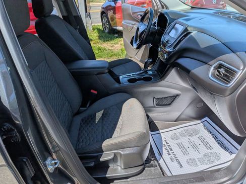 Used 2018 Chevrolet Equinox LT AWD/4WD image 43