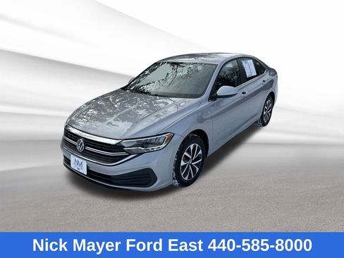 Used 2024 Volkswagen Jetta S image 3