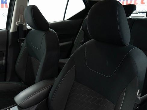 Used 2024 Nissan Kicks SV image 16