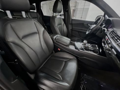 Used 2018 Audi Q7 3.0T Premium Plus w/ Premium Plus Package AWD/4WD image 31