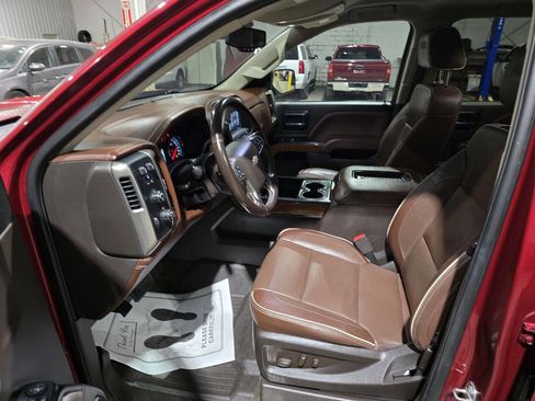Used 2018 Chevrolet Silverado 1500 High Country image 31