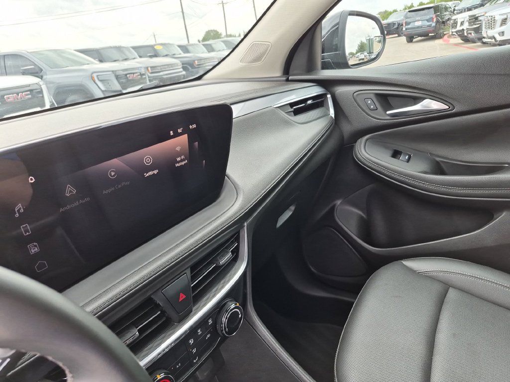 Used 2024 Buick Encore GX Sport Touring FWD image 24