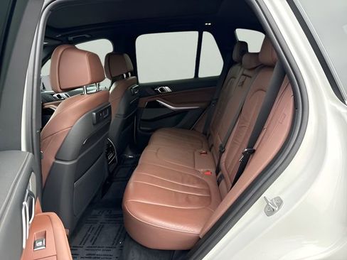 Used 2019 BMW X5 xDrive40i w/ Premium Package 2 AWD/4WD image 25