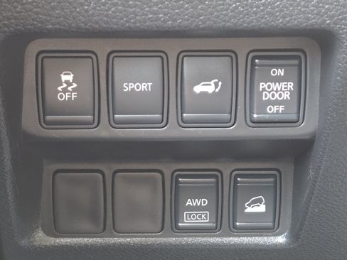 Used 2014 Nissan Rogue SL AWD/4WD image 32