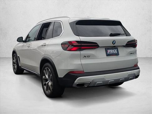 Used 2024 BMW X5 xDrive40i w/ Premium Package image 6