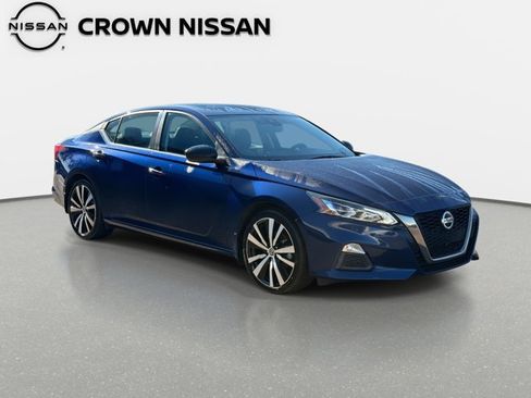 Certified 2021 Nissan Altima 2.5 SR image 4