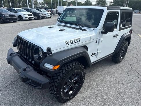 Used 2023 Jeep Wrangler Sport AWD/4WD image 10