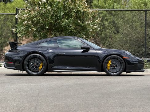Used 2026 Porsche 911 Carrera 4 GTS AWD/4WD image 8