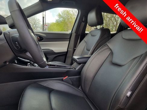 Certified 2025 Jeep Compass Limited image 20