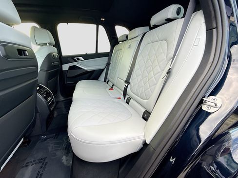 New 2026 BMW X5 xDrive40i w/ Executive Package AWD/4WD image 21