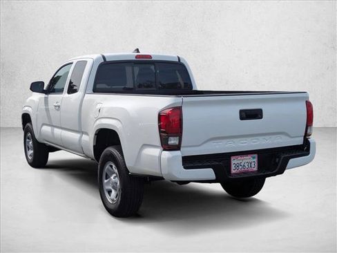 Used 2023 Toyota Tacoma SR w/ SR Convenience Package image 8