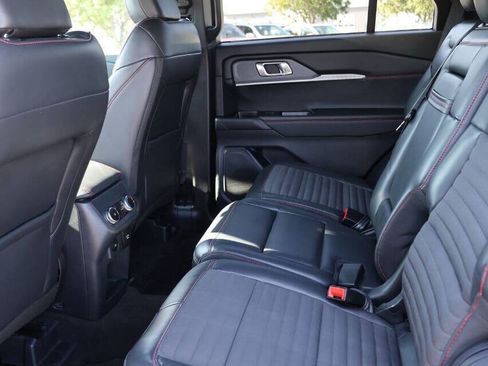 Used 2025 Ford Explorer ST-Line w/ Premium Package AWD/4WD image 17