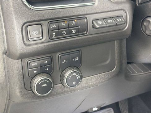 Used 2023 Chevrolet Tahoe Premier image 10