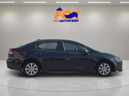 Certified 2025 Toyota Corolla LE image 5