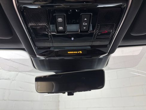Used 2023 Land Rover Range Rover Sport SE Dynamic AWD/4WD image 12